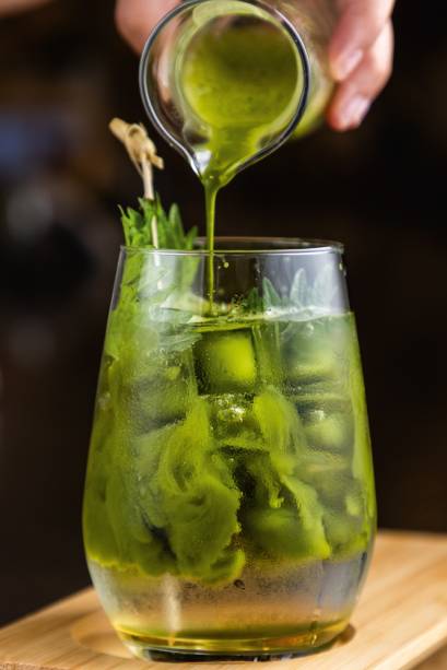 Aizomê Café: a bebida autoral midori fizz matchá