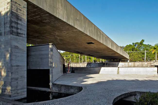 fachada-do-prc3a9dio-do-mube-projeto-do-arquiteto-paulo-mendes-da-rocha-inaugurad-jpeg mube