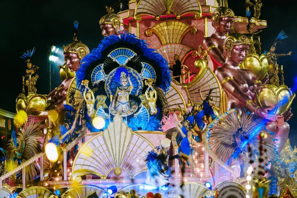 Confira ordem dos desfiles das escolas de samba no carnaval de 2026