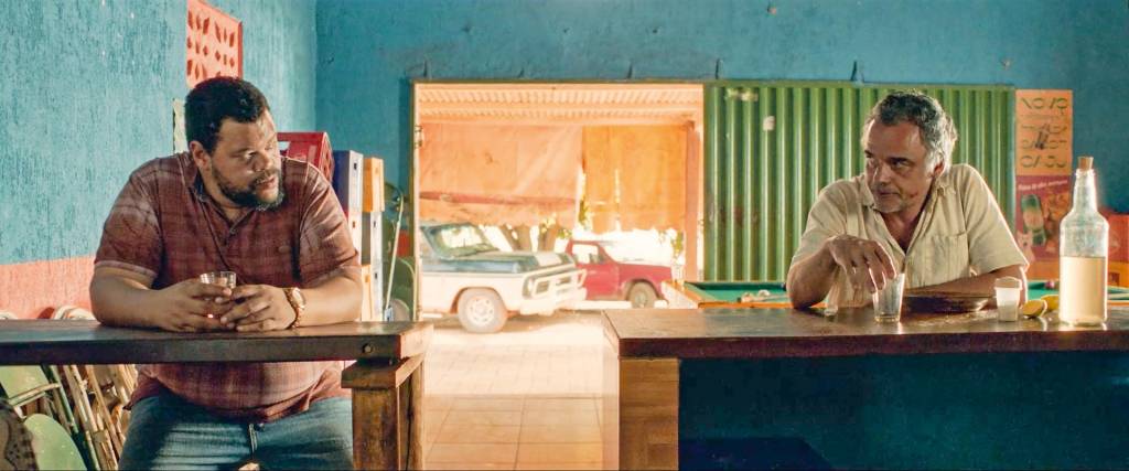 ‘Oeste Outra Vez’ expõe masculinidade frágil em belo faroeste de Goiás