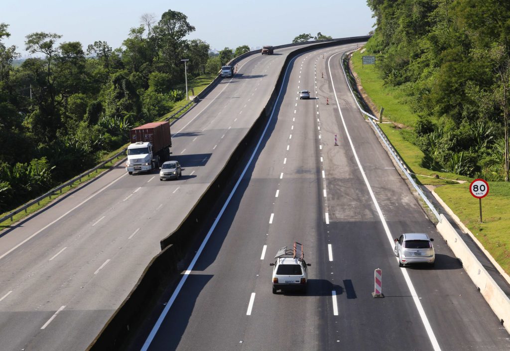 Rodovia no interior de São Paulo