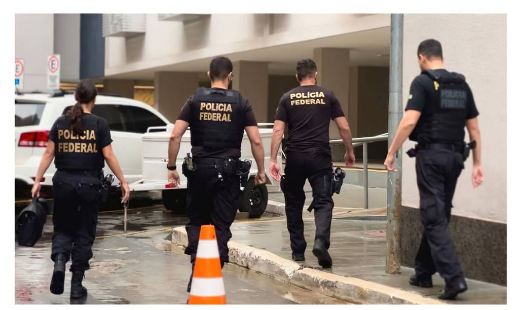 PF prende policiais civis de SP suspeitos de cobrar propina de funkeiros e influencers