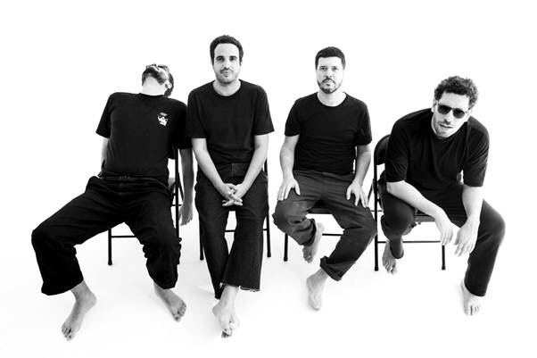 Praça Antônio Prado, no centro, tem shows gratuitos de samba e eletrônica no sábado (26)