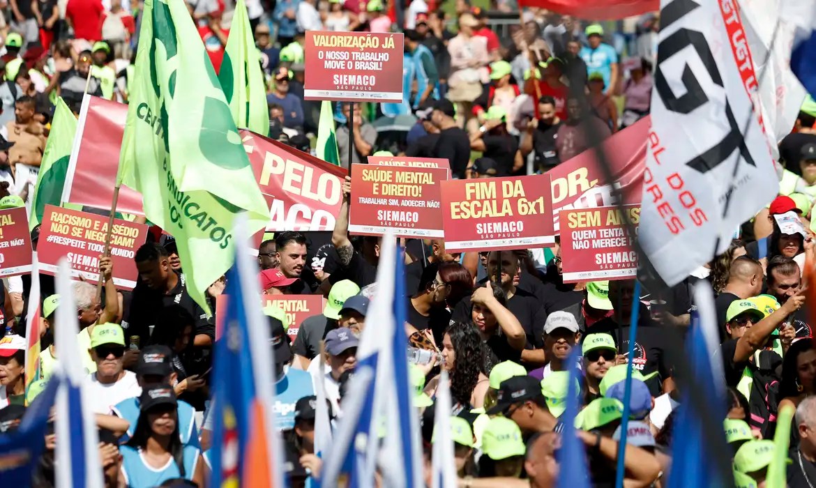 1-maio Ato em SP une centrais sindicais e governo pelo fim da escala 6×1