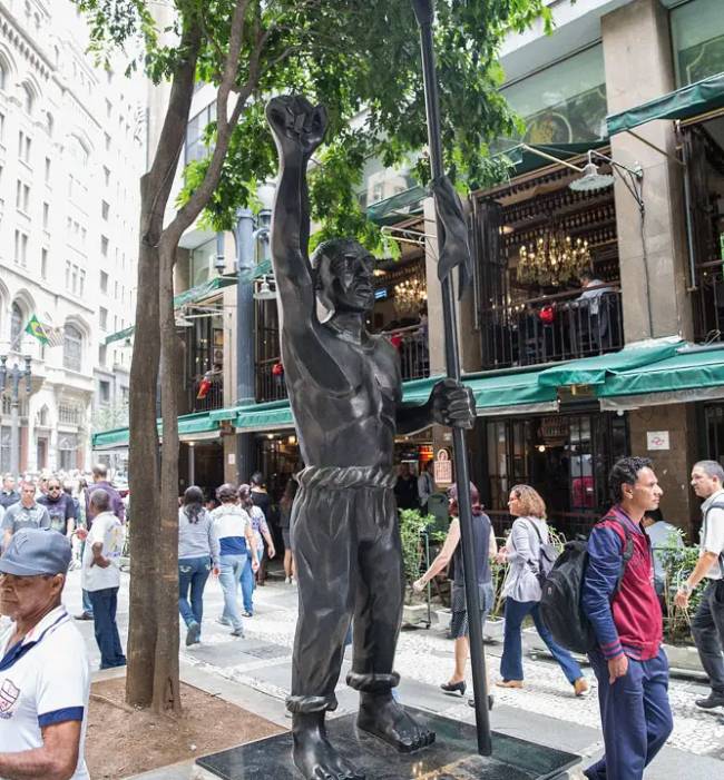 Estátua Zumbi dos Palmares estatua-zumbi-dos-palmares