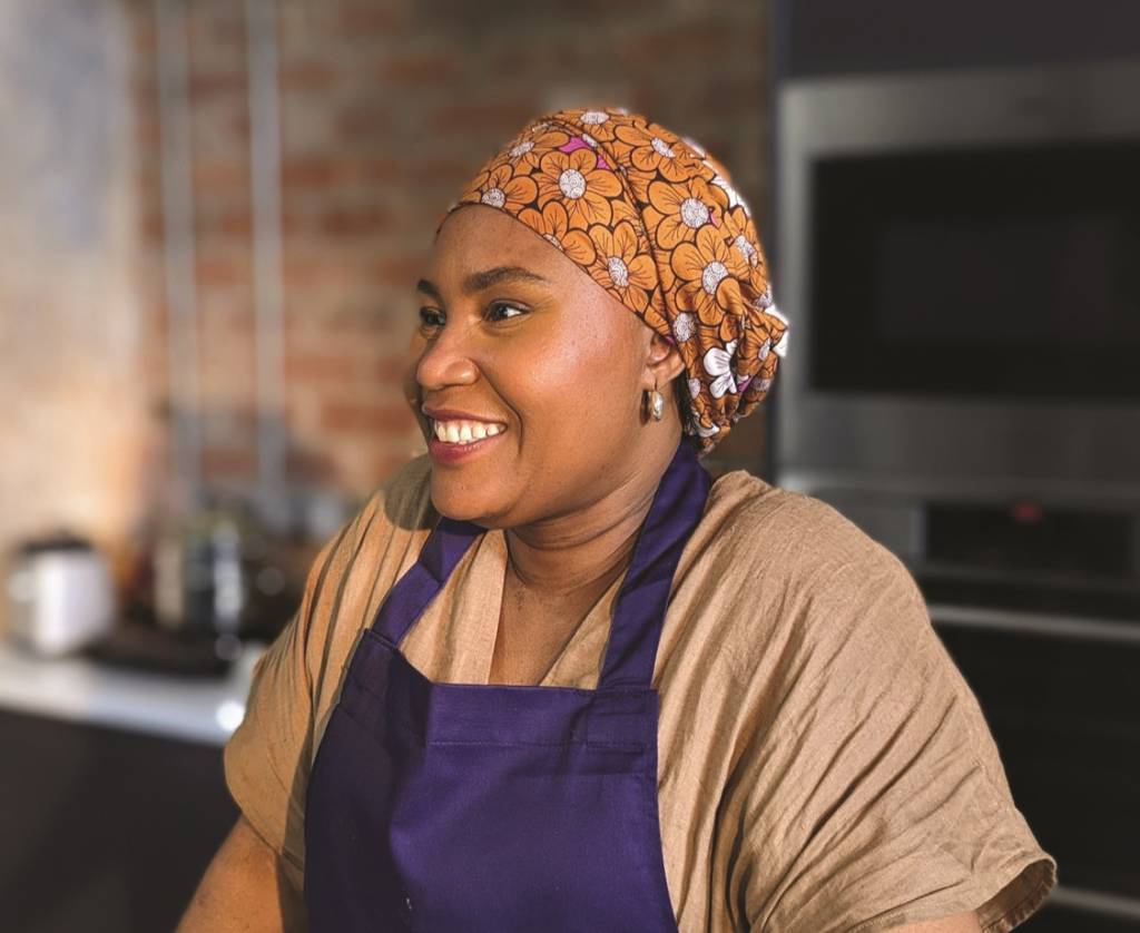 Maní recebe Joké Bakare, a primeira chef negra com estrela Michelin do Reino Unido