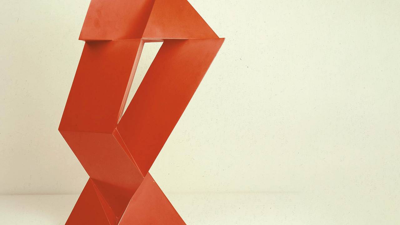 estrutura-vermelha-emanoel-araujo