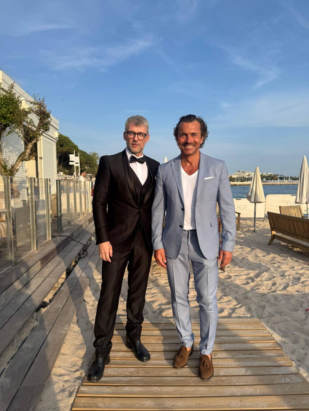 Jay Boggo e William Abadie – Arquivo Pessoal Jay Boggo e William Abadie, ator de Emily em Paris