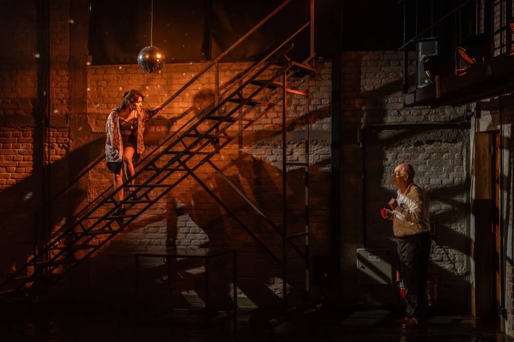 Versão moderna de Casa de Bonecas, de Ibsen, faz nova temporada