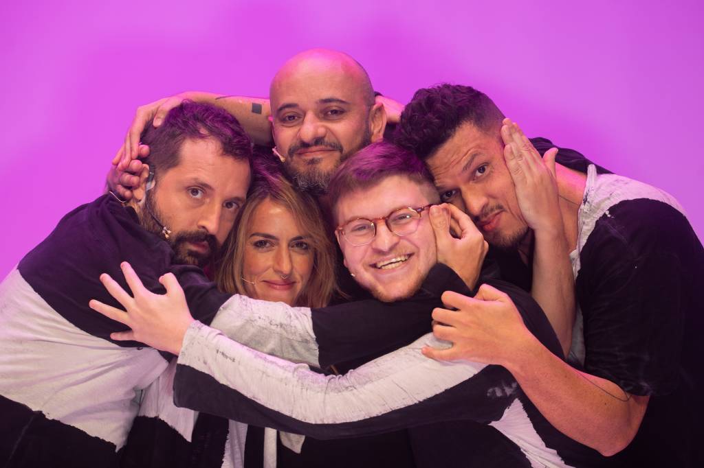 Gregório Duvivier volta a SP com “Portátil”