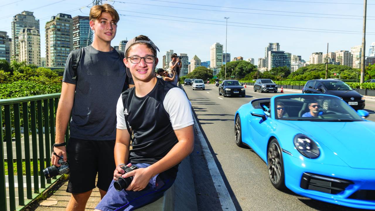 spotters-cidade-jardim-carros-de-luxo
