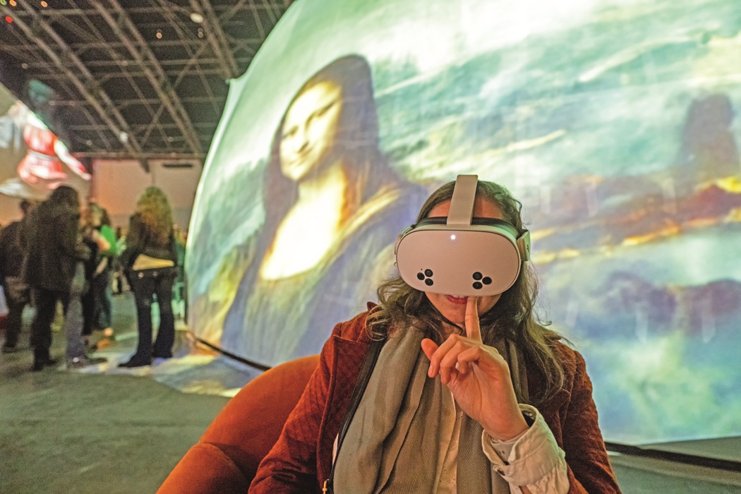 Óculos de realidade virtual permite visitante flutuar sobre Florença