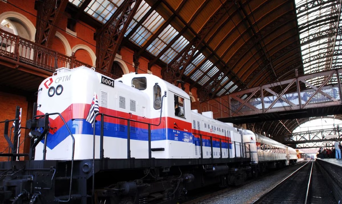 expresso-turistico-1 Trem para vila inglesa de Paranapiacaba reabre vendas nesta quarta (7)