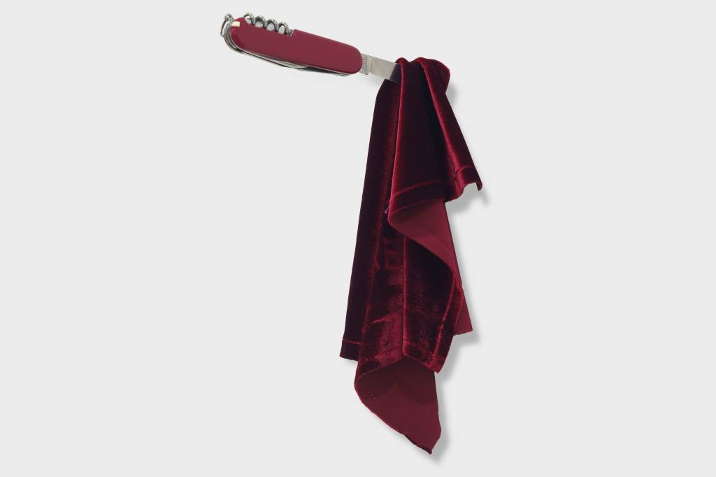 Nara Roesler exibe tapetes produzidos a partir de locais históricos