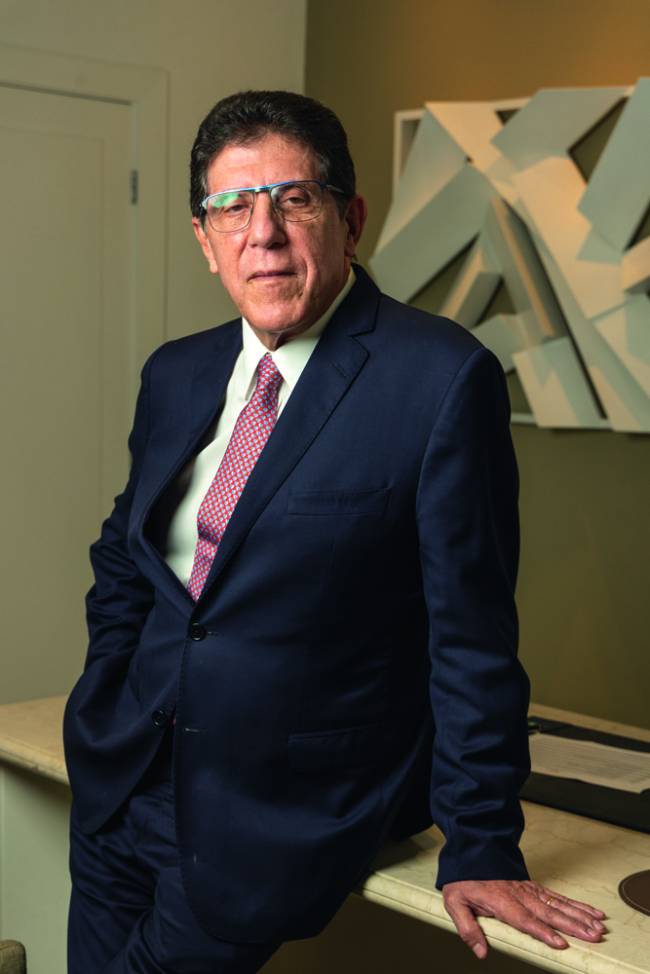 DAVIDUIP8.jpg david-uip-infectologita