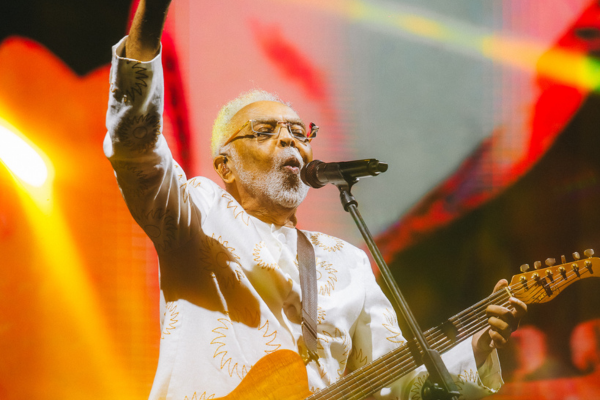Gilberto Gil convida alunos de escola pública de Santo André para turnê