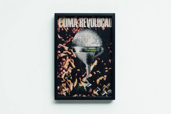 É uma revolução.jpg é-uma-revolucao-paulo-bruscky