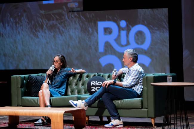 Camila Brugés e Diego Ramírez em mesa sobre produção audiovisual latina no Rio2C Camila Brugés e Diego Ramírez em mesa sobre produção audiovisual latina no Rio2C