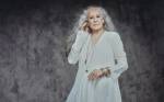 Maria Bethânia faz 60 anos de carreira em turnê