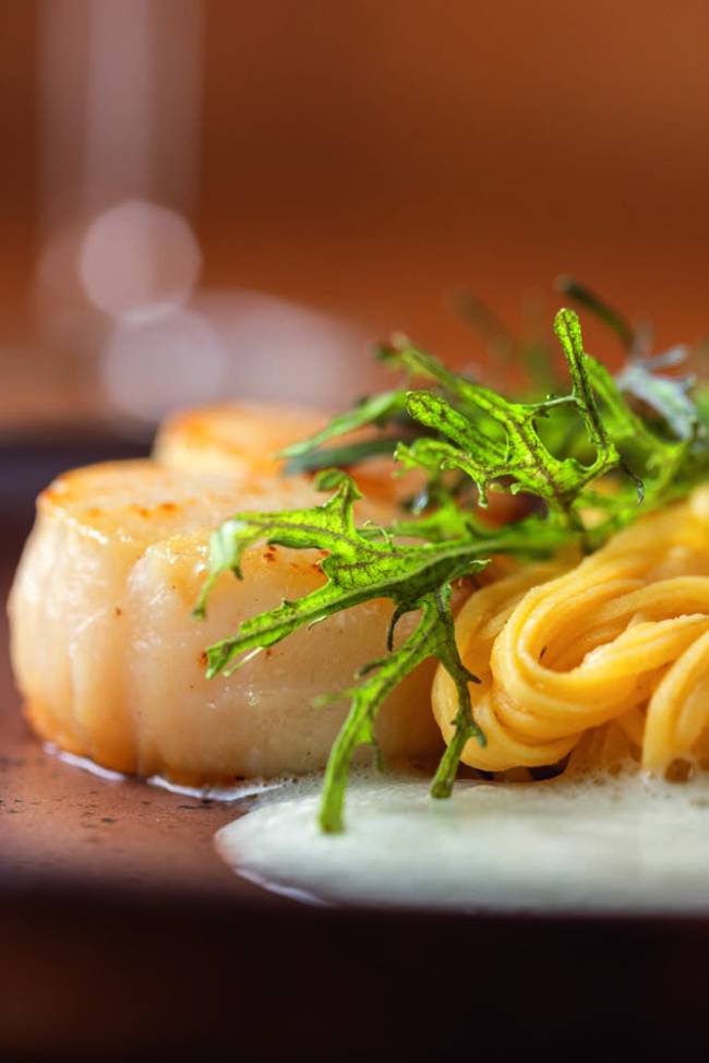 Vieiras seladas, molho de palito pupunha, tagliolini e siciliano (14).jpg alameda-emiliano-chefvivi