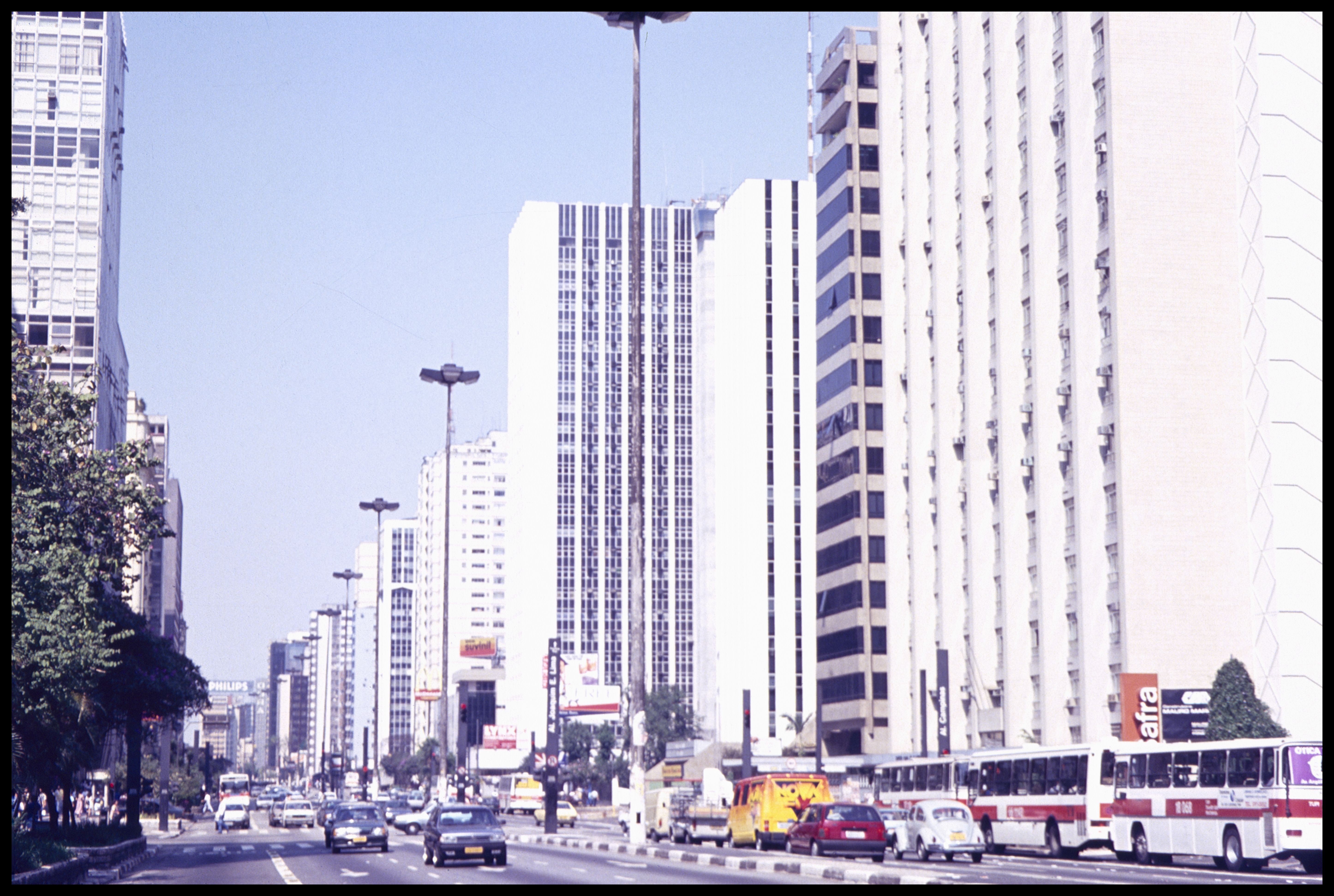 avenida-paulista-acervo-biblioteca-Fau-usp Plataforma da USP revela transformações urbanas de SP em imagens e maquete 3D