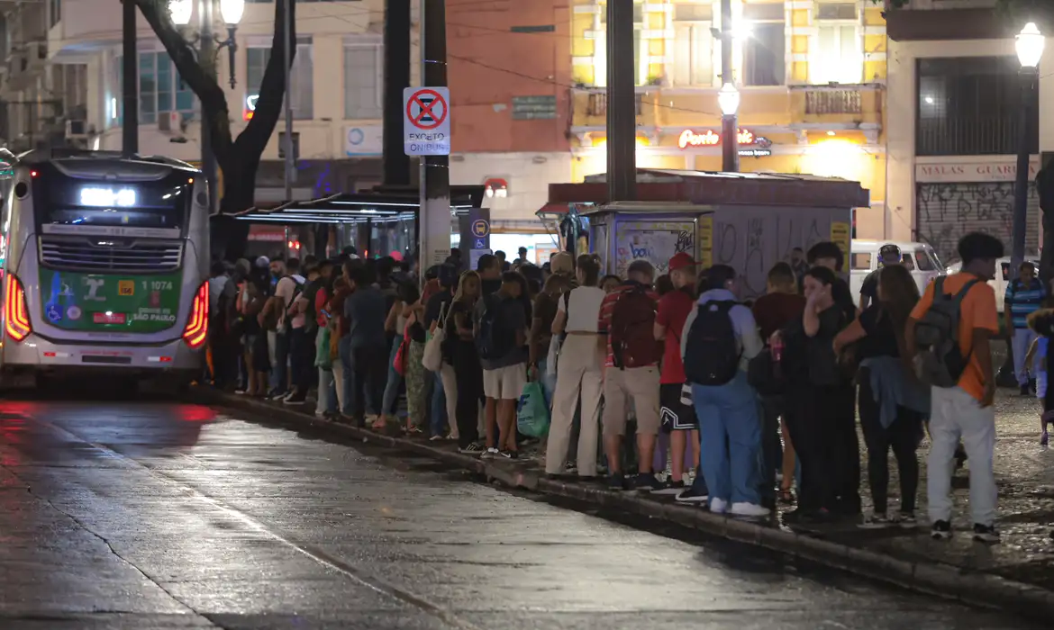 Em nota, a SPTrans declarou que os atos aconteceram de forma distribuída por todas as regiões da cidade