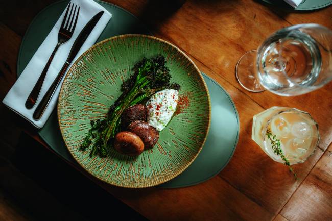 quintal-das-letras-restaurante