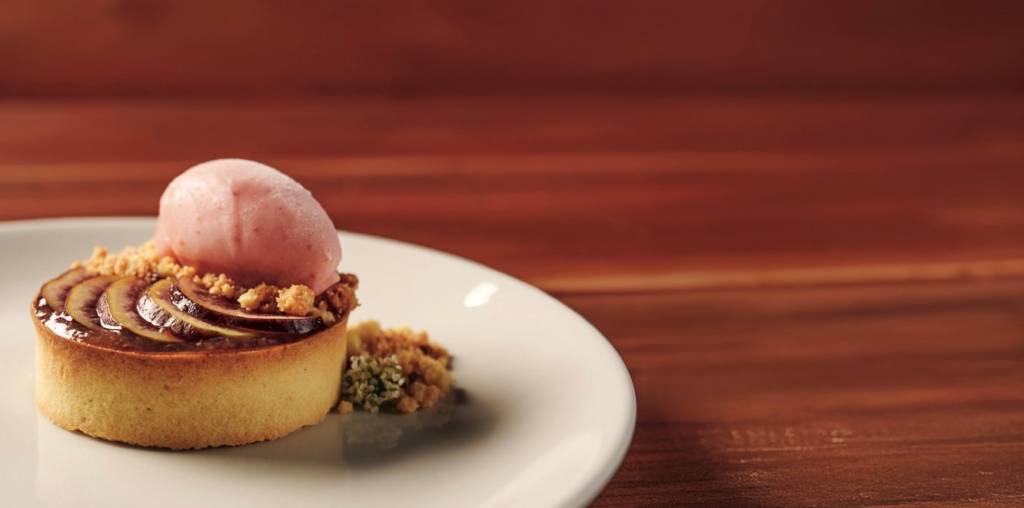 Rubaiyat lança sobremesas como tiramisu reinventado e torta de figo