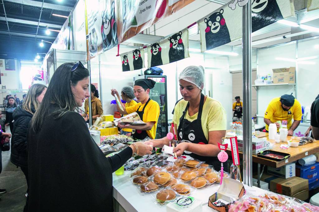 Festival do Japão presta tributo à ilha de Okinawa com música e comida