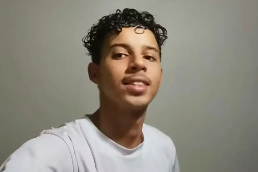 lucas-da-silva_f8648b Polícia investiga mãe de jovem morto após comer bolinho envenenado
