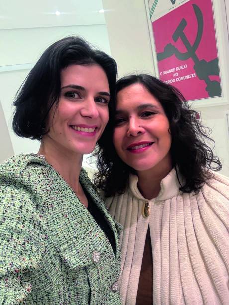 A redatora-chefe da Vejinha, Alice Granato, com a confeiteira Otávia Sommavilla A redatora-chefe da Vejinha, Alice Granato, com a confeiteira Otávia Sommavilla