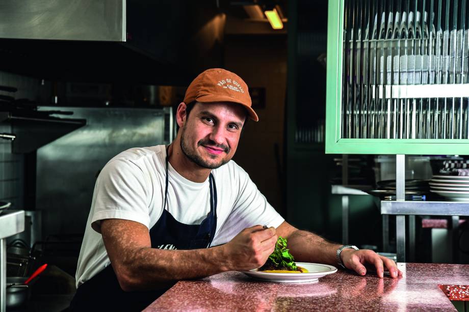 Lena: o chef Mario Santiago Lena: o chef Mario Santiago