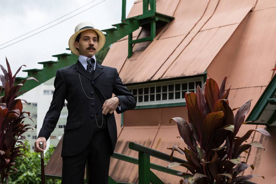 'Santos Dumont' (2019): João Pedro foi Santos Dumont (1873-1932)na minissérie biográfica do aviador, pela HBO