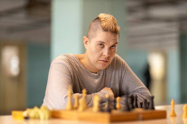 Letícia Rodrigues como Sandrão em 'Tremembé'