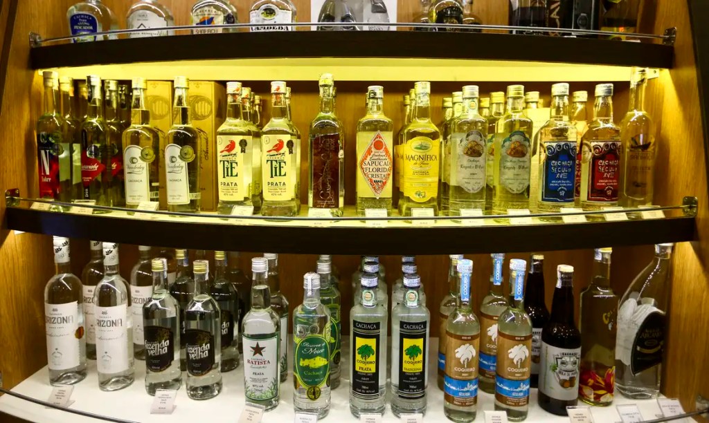 Intoxicação por metanol: Governo de SP instaura gabinete de crise