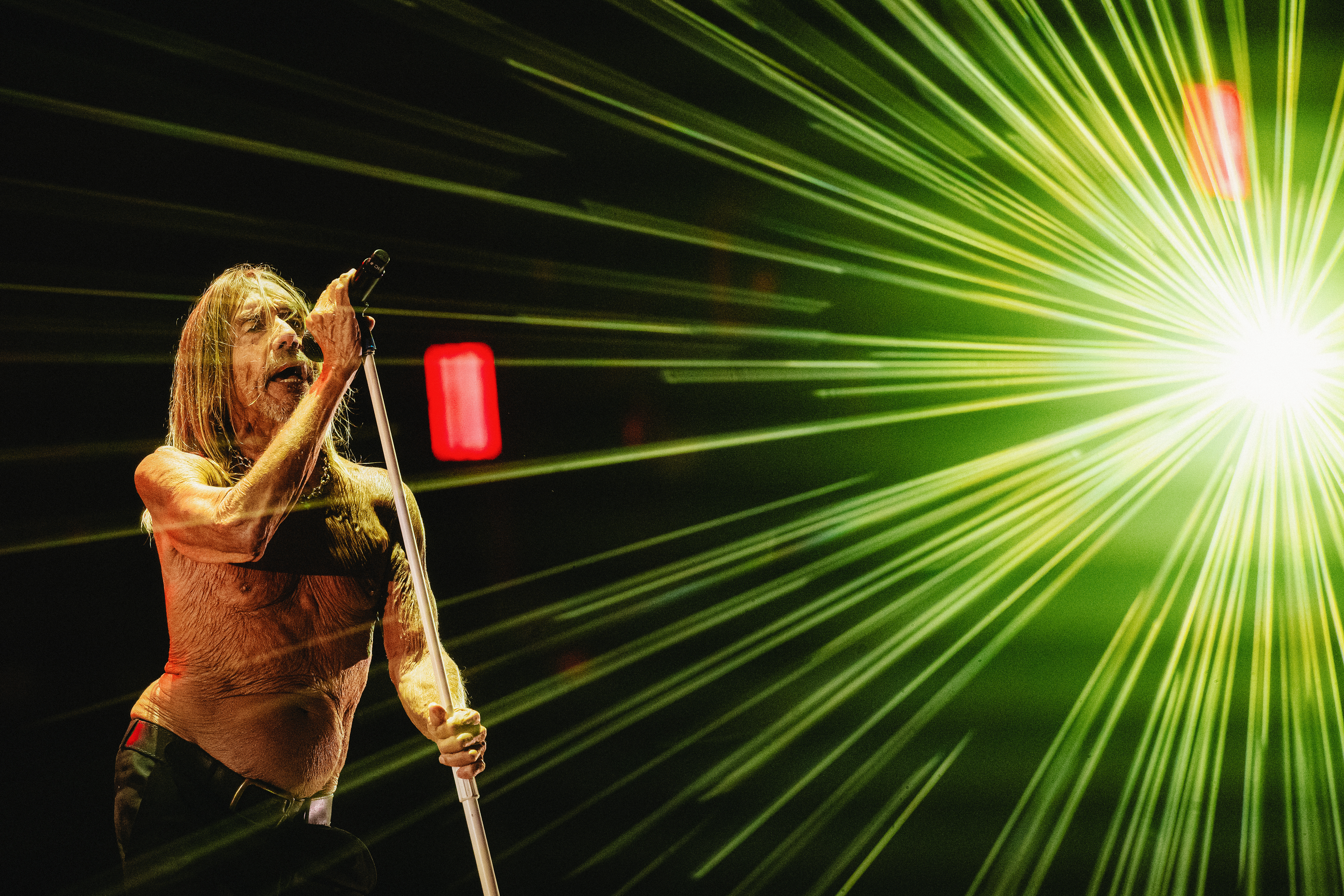 Iggy Pop rouba a cena e Green Day brilha em grande noite no The Town 2025
