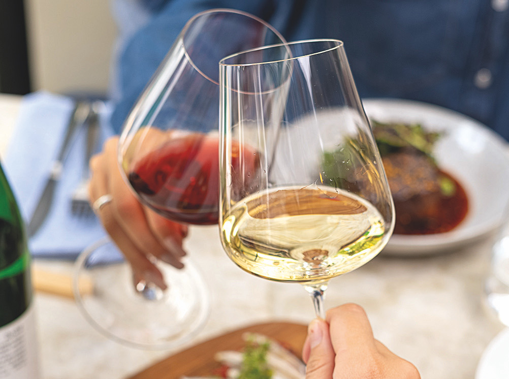 Cellar Vinhos realiza jantar para marcar  6 anos sob a nova direção