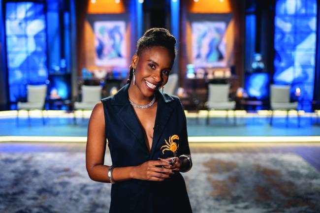 Monique Evelle_29F263B9-422A-405F-BDFD-C614FCBC61E1 (1).png monique-evelle