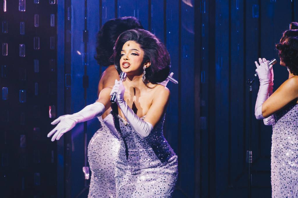 Em ano agitado, Laura Castro é atriz em musical mais nova a ser indicada ao Bibi Ferreira