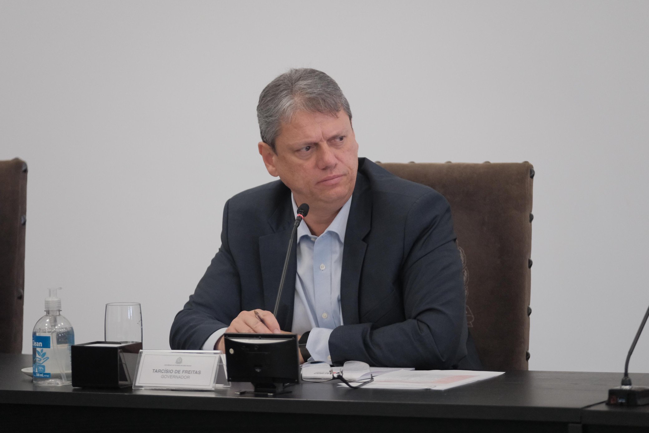 tarcisio Governo determina fechamento de bares com suspeita de bebida com metanol