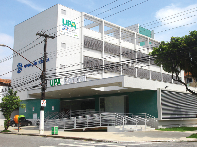 upa_central_santos Motociclista morre após ter pescoço cortado por linha de pipa em Santos