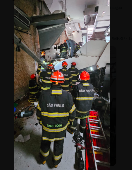 Funcionária morre em desabamento de teto de restaurante na Bela Vista