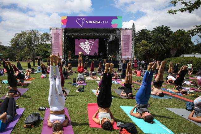 Prática de Yoga Parque Ibirapuera Prática de Yoga Parque Ibirapuera
