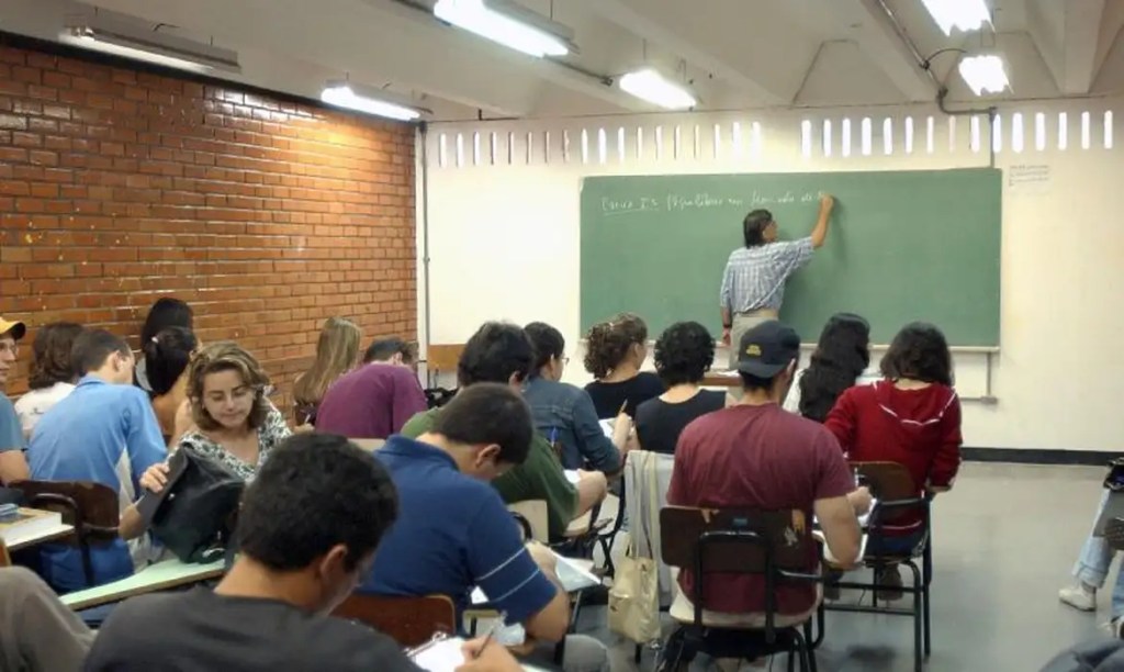 Dia dos Professores: saiba qual o perfil dos educadores da rede pública de SP