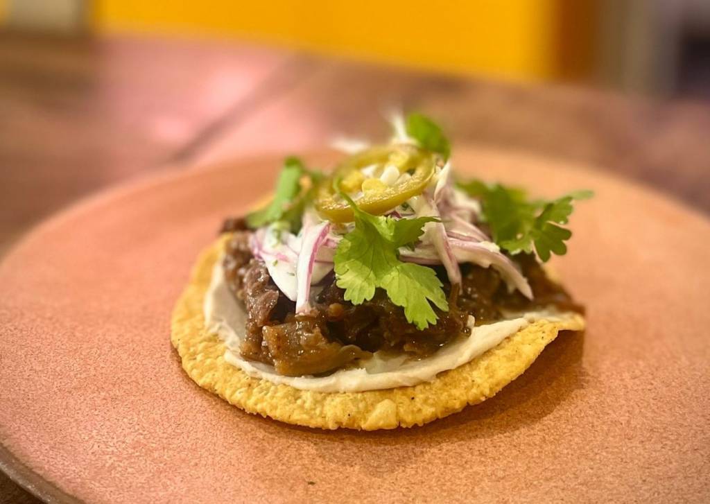 La Sabrosa recebe Rodrigo Oliveira no Taquero por un día