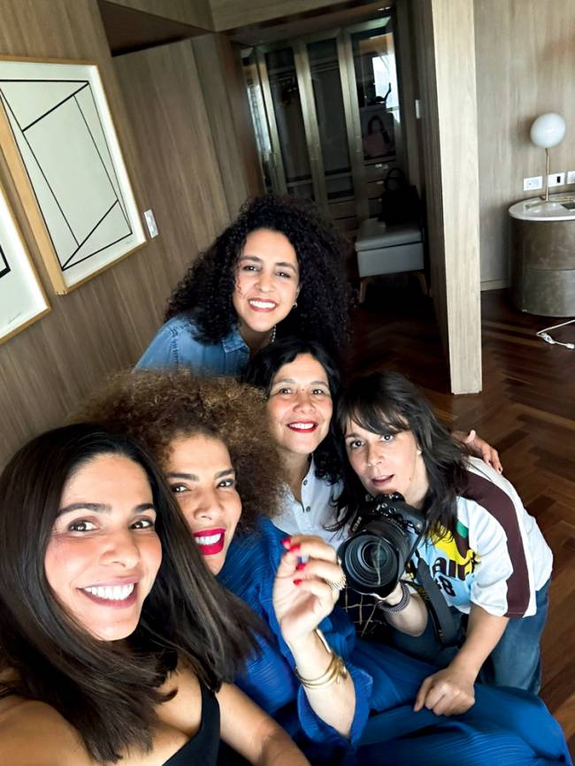 Capa Vanessa da Mata time-de-mulheres