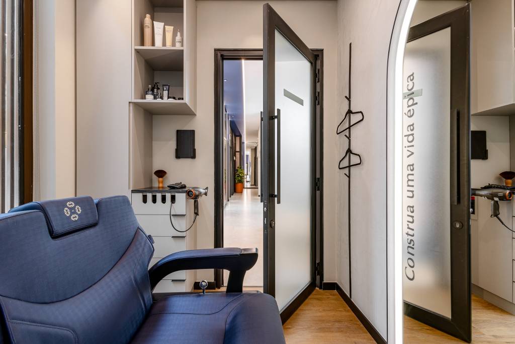 Barbearia com visagismo abre unidade nos Jardins