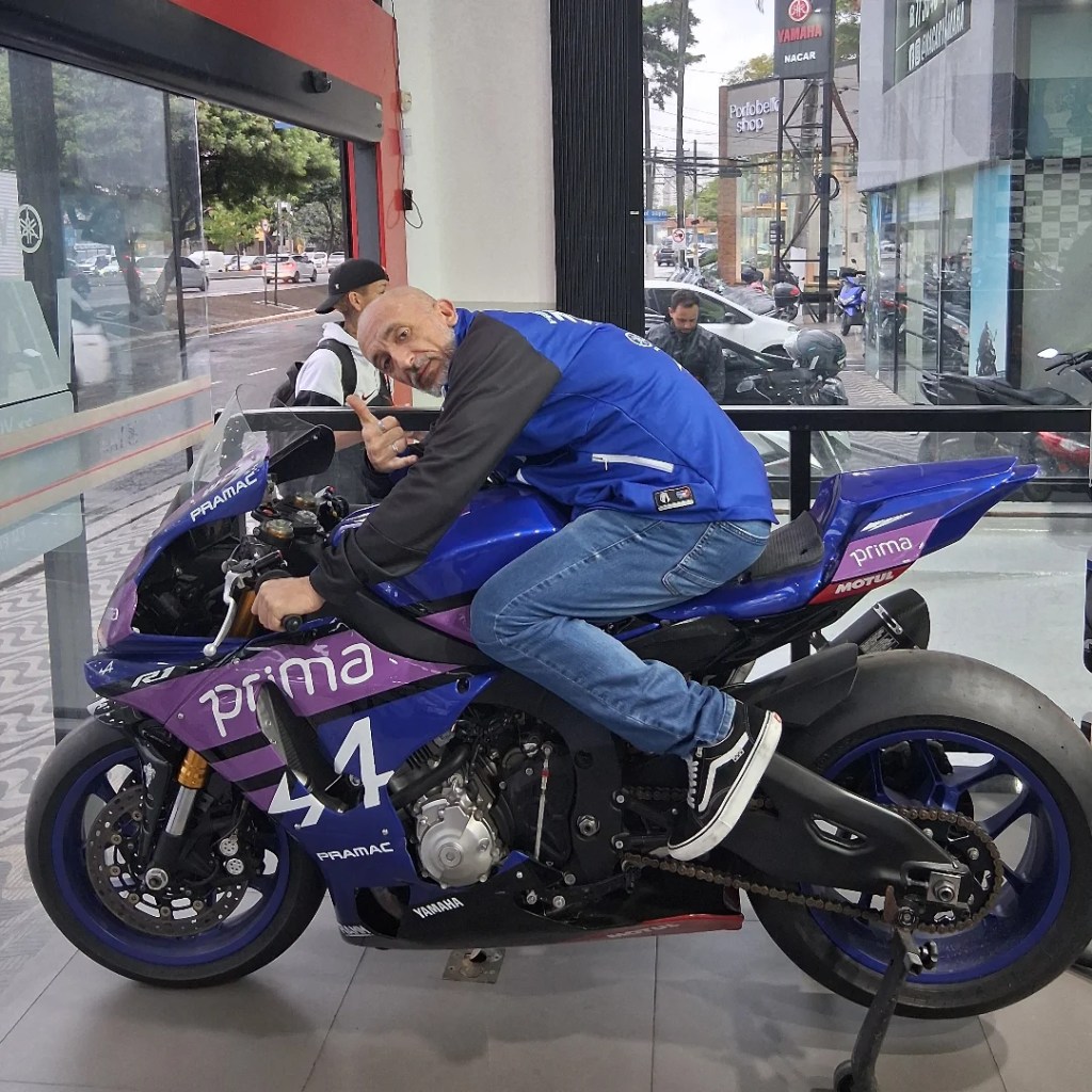 Cristian Cravinhos sofre acidente de moto em SP