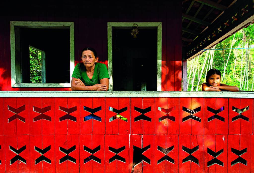Romulo Fialdini retrata cotidiano de ilha próxima a Belém