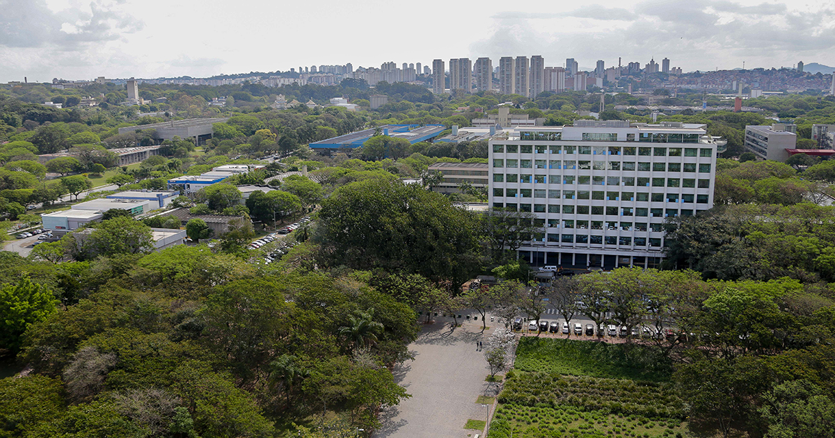 USP_Predio-da-Reitoria_Marcos-Santos Oito pesquisadores da USP estão entre os mais citados do mundo